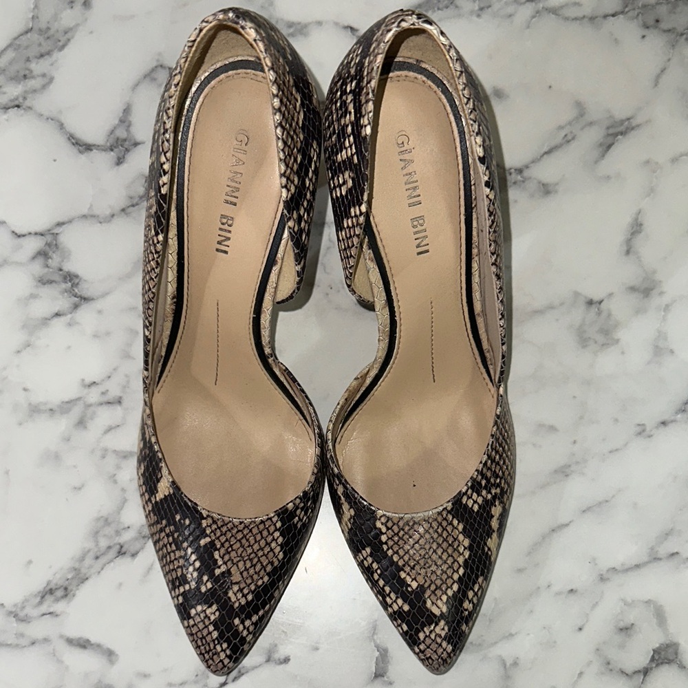 Gianni Bini Black and Tan Snake Print Heels
